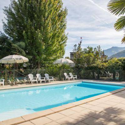 hotel à lourdes avec piscine