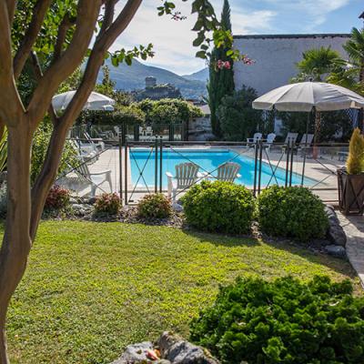 Hotel jardin et piscine Lourdes